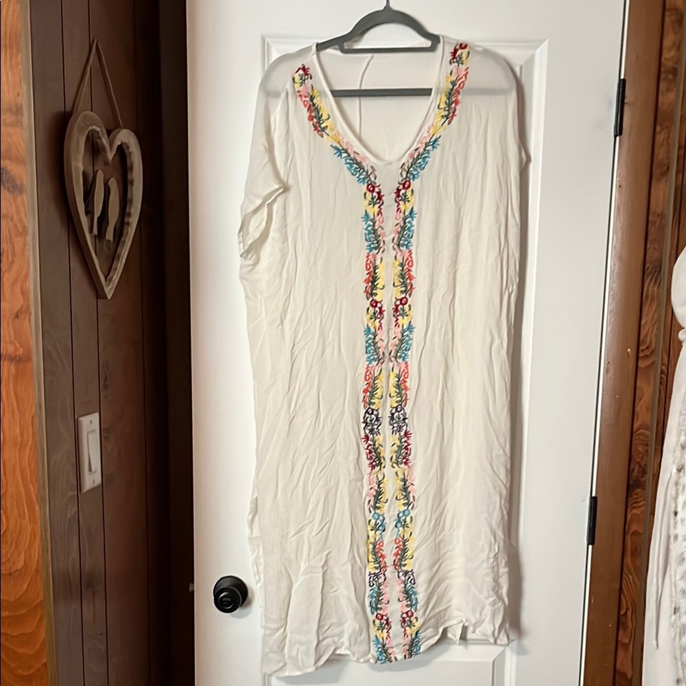 Embroidered V-Neck swim cover